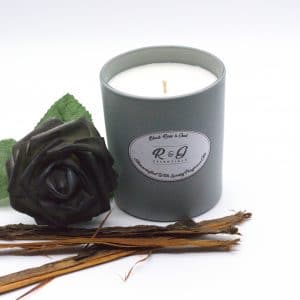 R&G Essentials Black Rose & Oud Candle